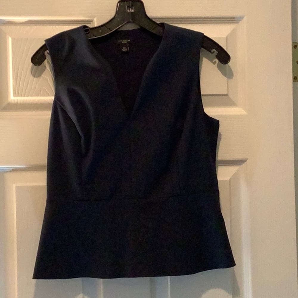 Cute navy sleeveless top